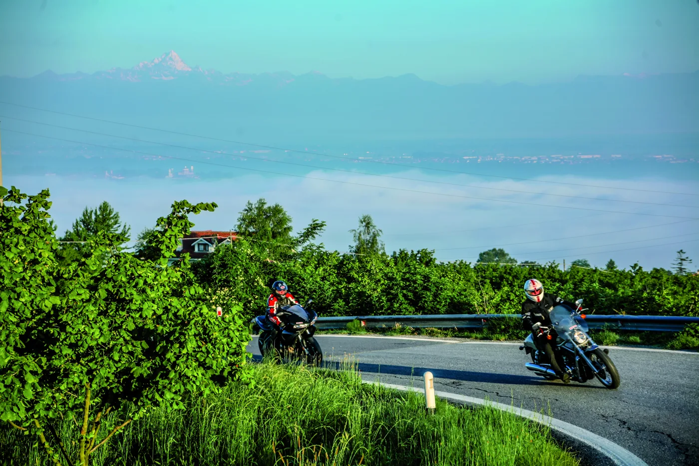 Über dem Nebelmeer im Piemont Über dem Nebelmeer im Piemont